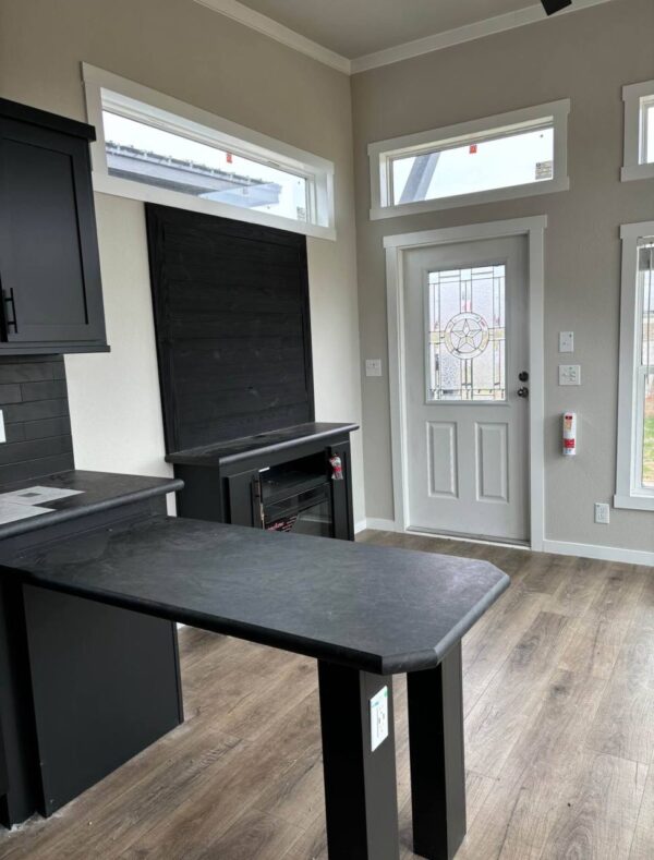 TINY MOBILE HOME 1 Bedroom 1 Bath House