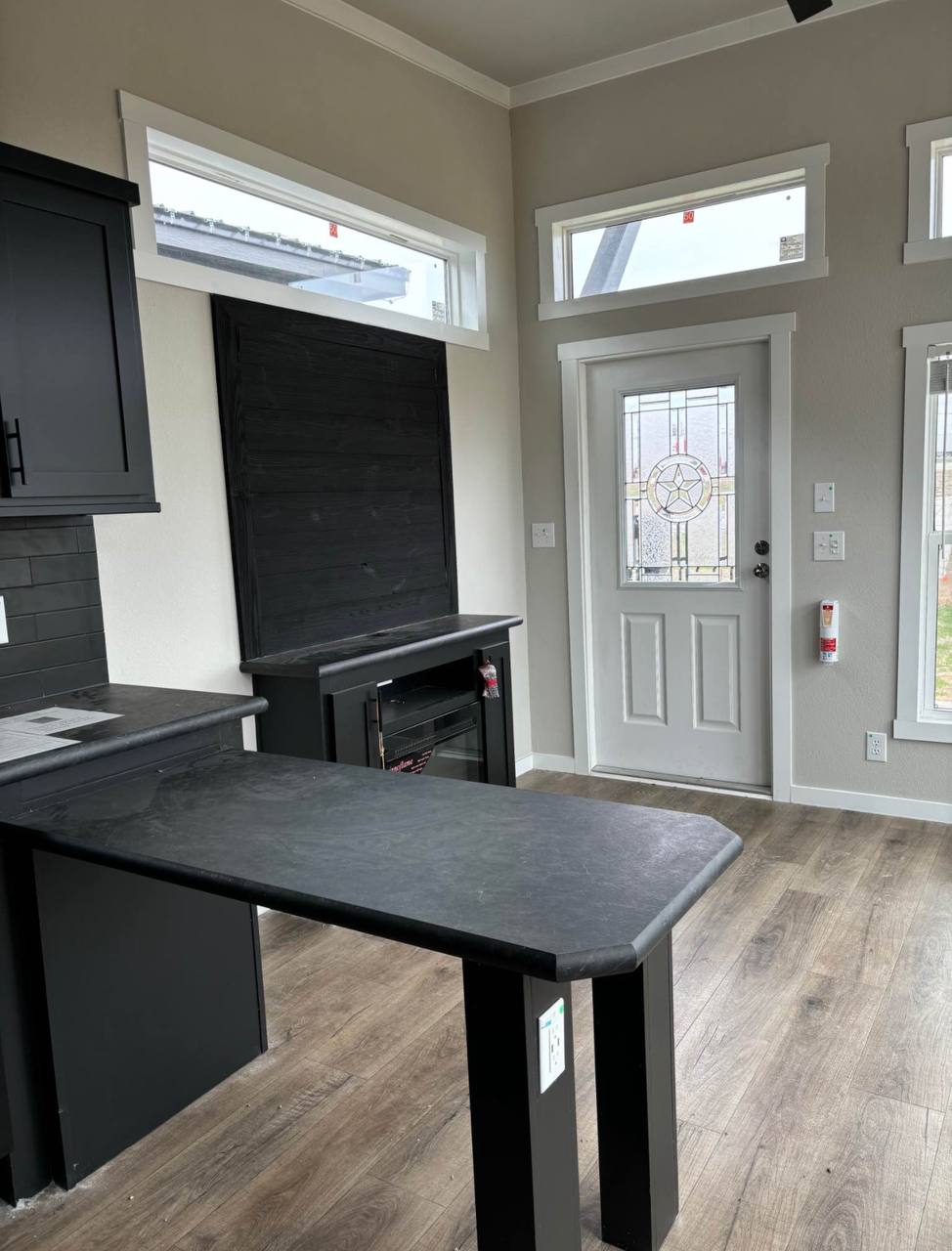 TINY MOBILE HOME 1 Bedroom 1 Bath House