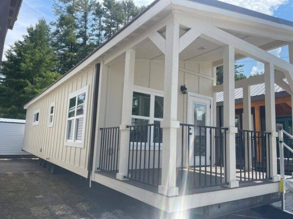 Tiny Mobile Home 396 sq ft, 1 bedroom, 1 bath