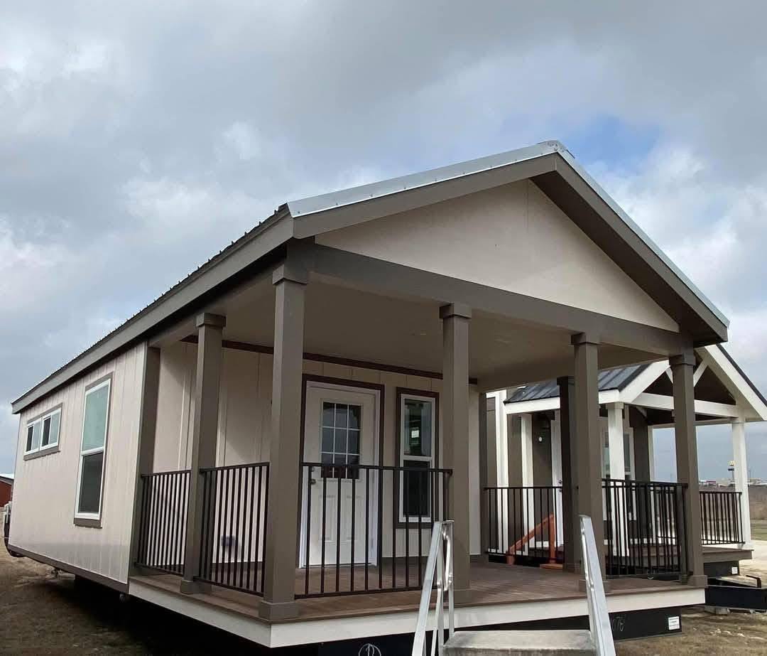 Crane Mobile Home 16ft wide, 29ft long