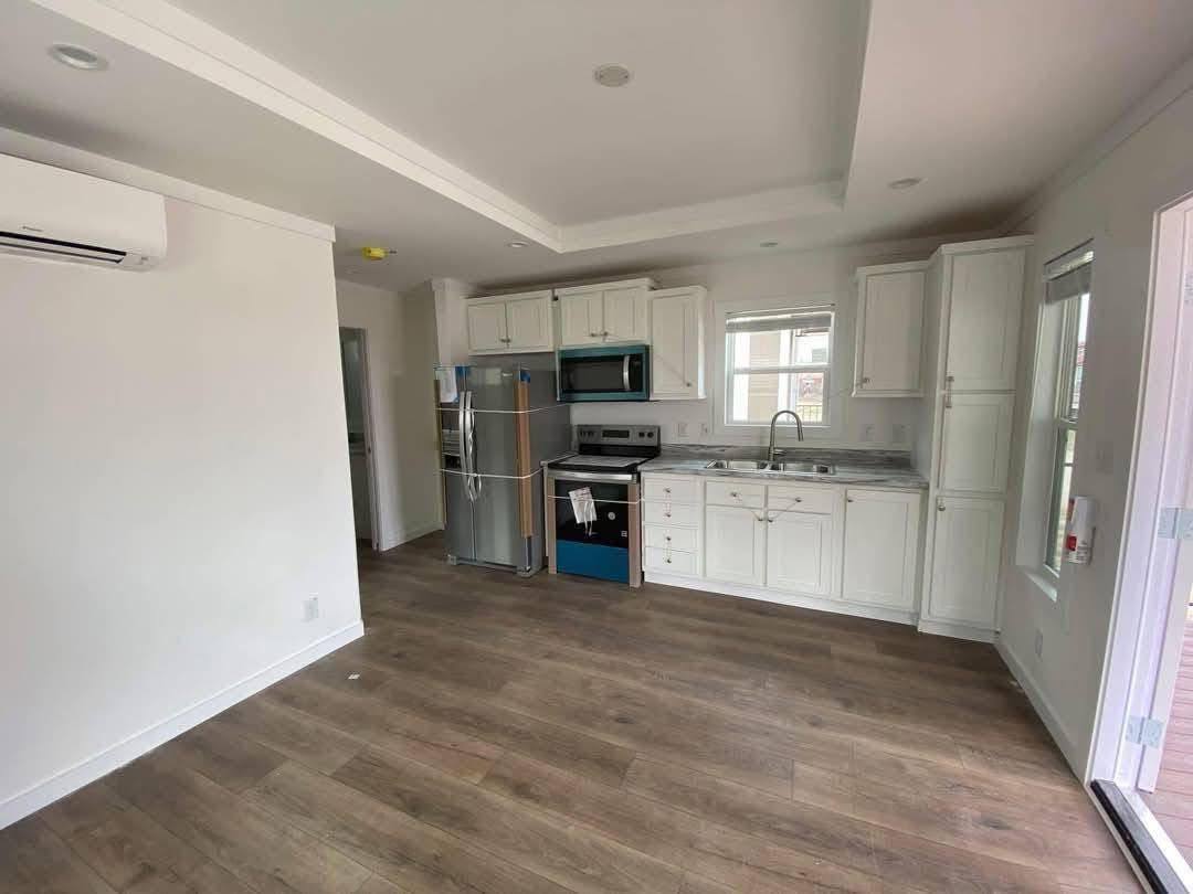 Crane Mobile Home 16ft wide, 29ft long