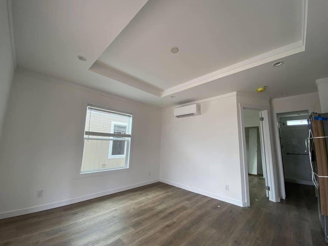 Crane Mobile Home 16ft wide, 29ft long