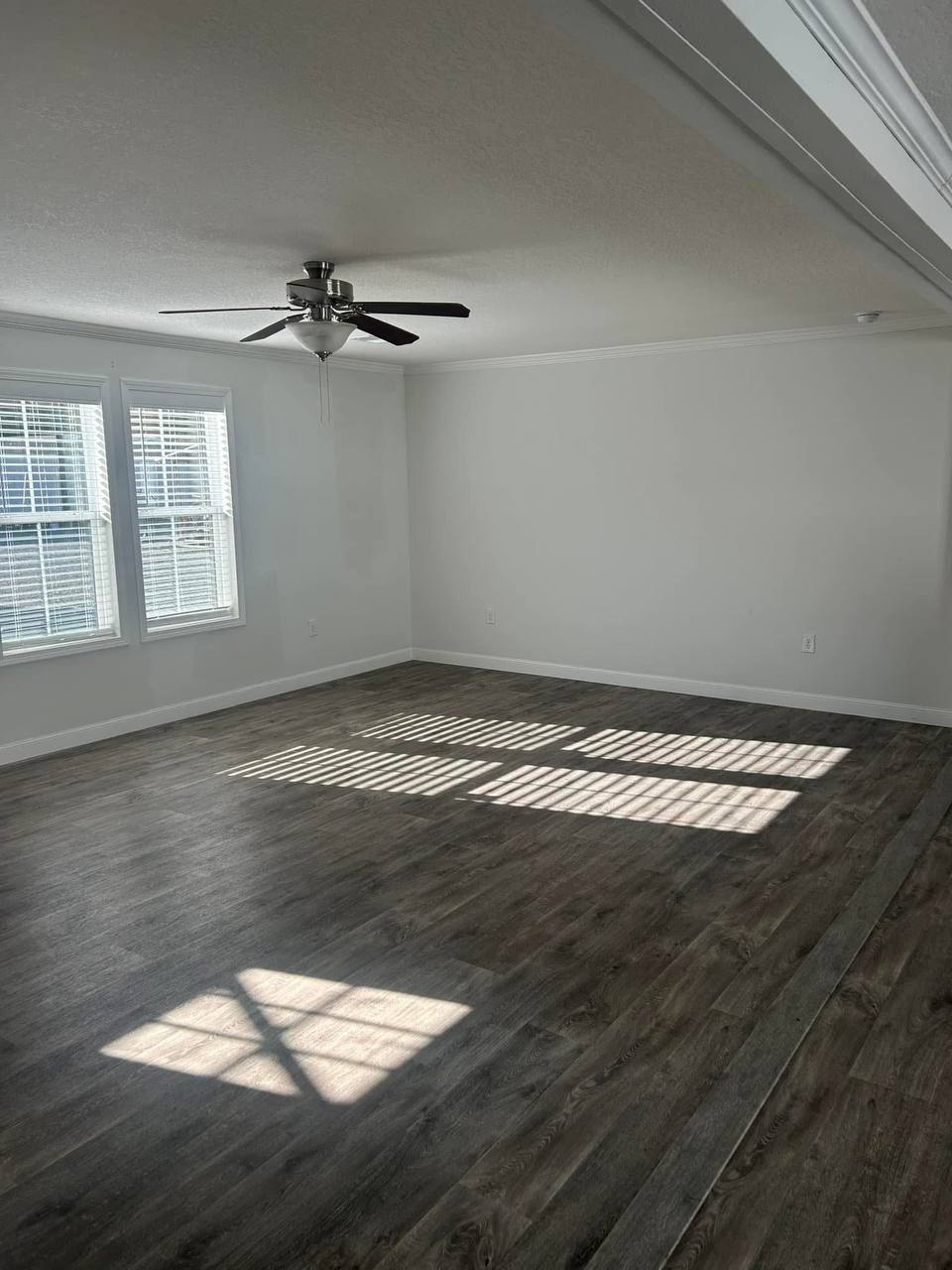 Mobile Home 32x64sqft – 3 Bedroom, 2 Bath