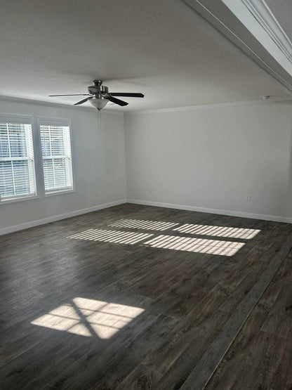 Mobile Home 32x64sqft – 3 Bedroom, 2 Bath