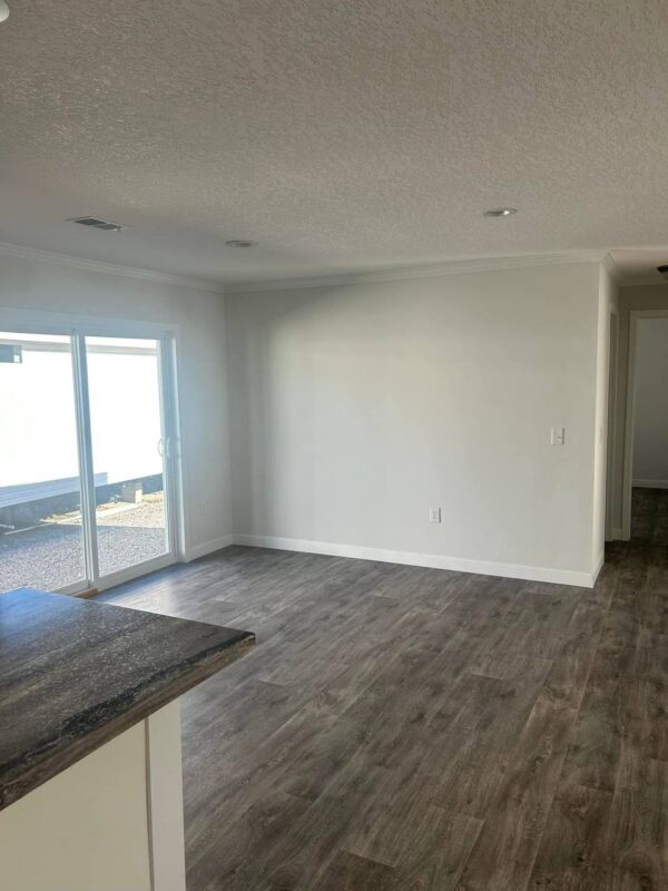 Mobile Home 32x64sqft – 3 Bedroom, 2 Bath