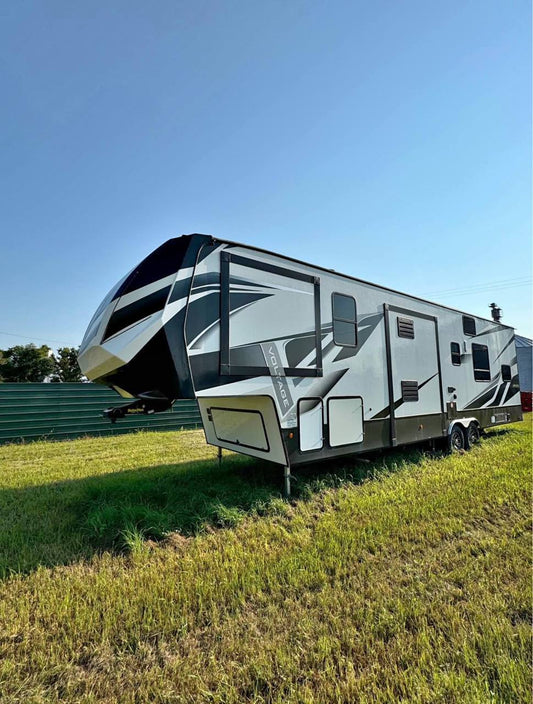 RV 2021 Forest River Arctic Wolf