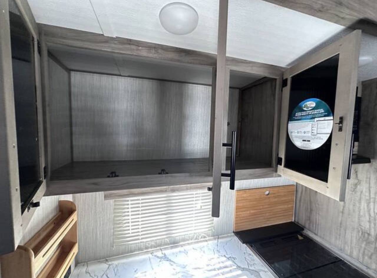 RV 2021 Forest River Arctic Wolf