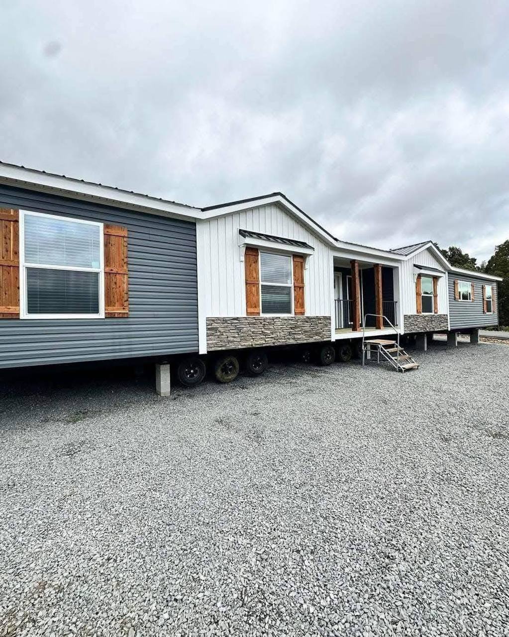 Mobile Home 4 Bedrooms | 2 Bathrooms Under 2,300 sq. ft.