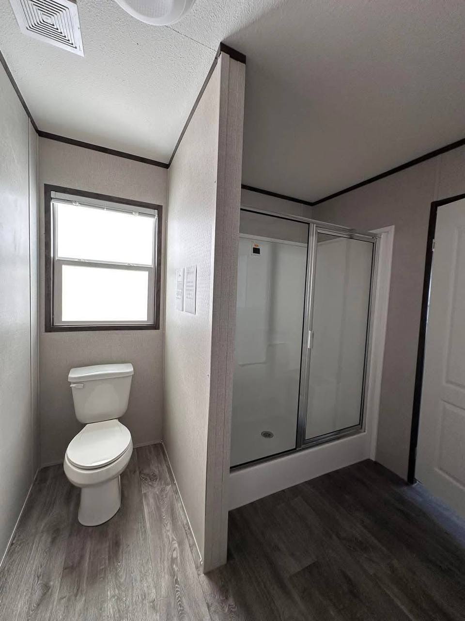 Mobile Home 4 Bedroom, 2 Bath 2,300 sq. ft