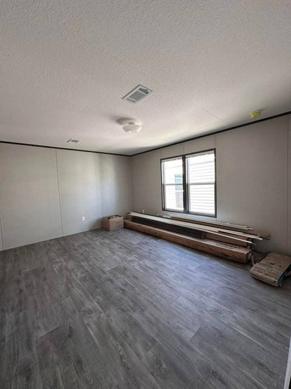 Mobile Home 4 Bedroom, 2 Bath 2,300 sq. ft