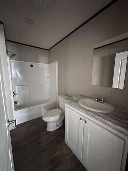 Mobile Home 4 Bedroom, 2 Bath 2,300 sq. ft