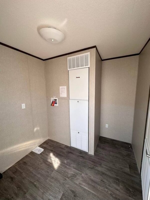 Mobile Home 4 Bedroom, 2 Bath 2,300 sq. ft