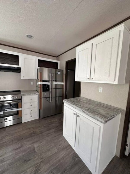 Mobile Home 4 Bedroom, 2 Bath 2,300 sq. ft