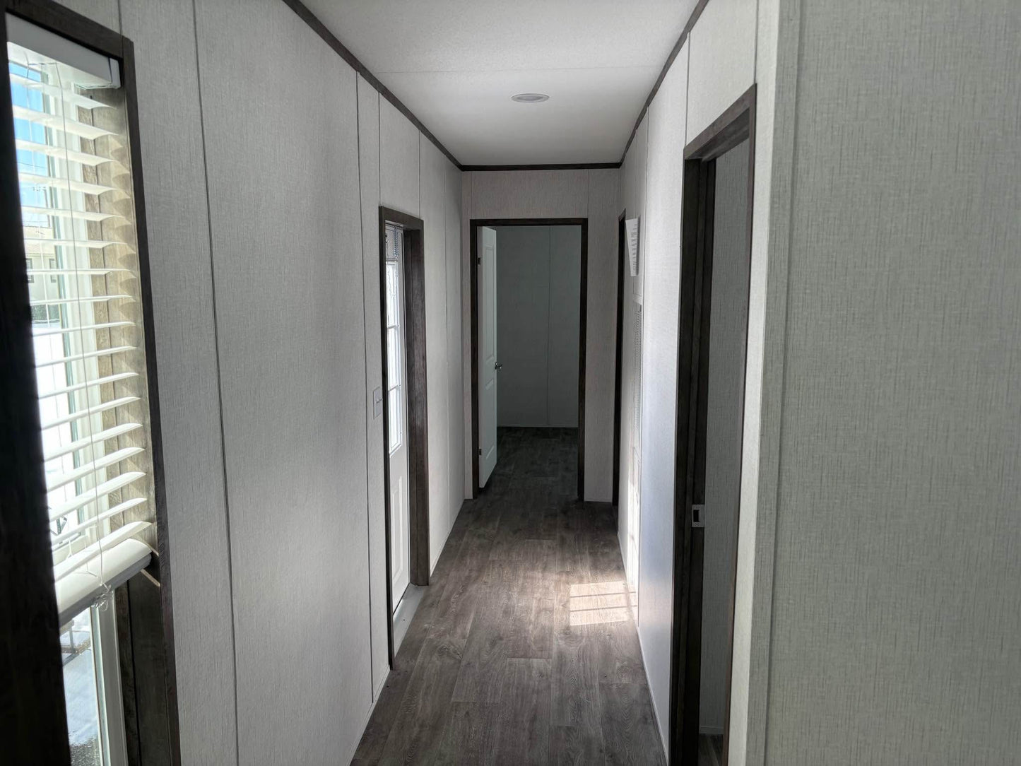 Mobile Home 3 bedroom 2 bath, 2,100sqft