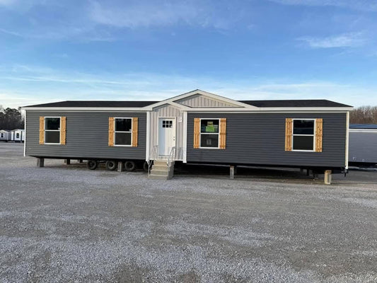 Mobile Home The Shadow 3 Bed 2 Bath. Size 28×60(56).
