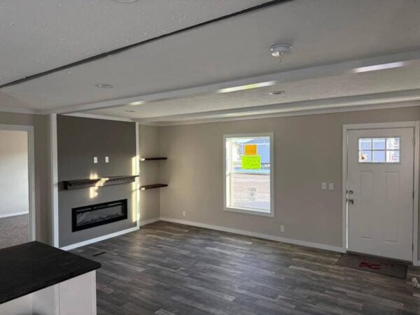 Mobile Home The Shadow 3 Bed 2 Bath. Size 28×60(56).