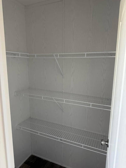 Mobile Home The Shadow 3 Bed 2 Bath. Size 28×60(56).