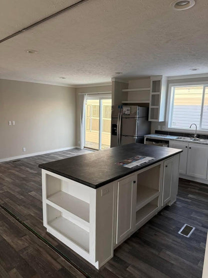 Mobile Home The Shadow 3 Bed 2 Bath. Size 28×60(56).