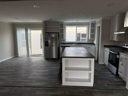 Mobile Home The Shadow 3 Bed 2 Bath. Size 28×60(56).