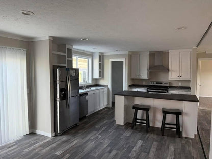 Mobile Home The Shadow 3 Bed 2 Bath. Size 28×60(56).