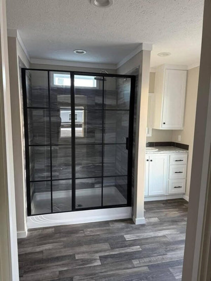 Mobile Home The Shadow 3 Bed 2 Bath. Size 28×60(56).