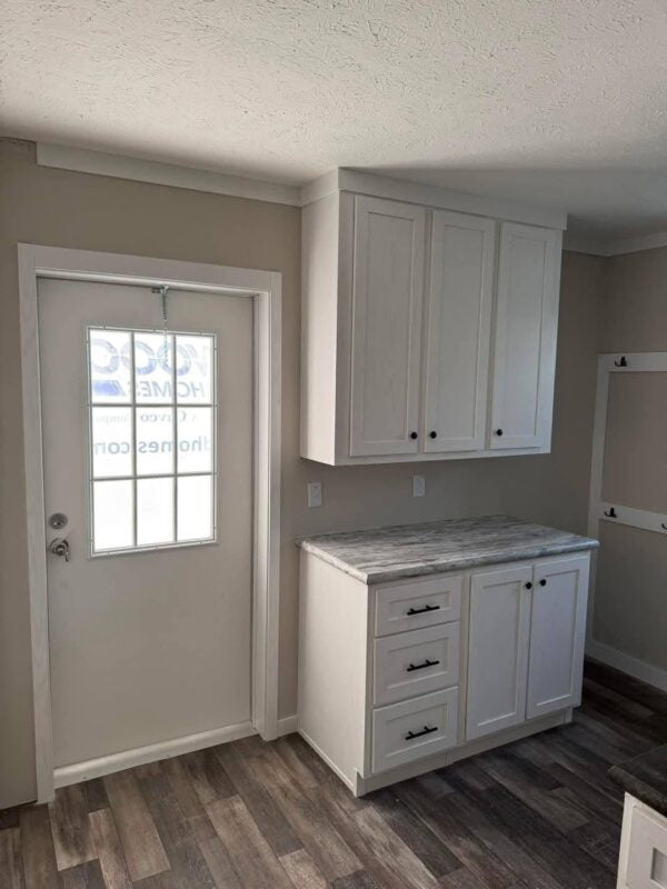 Mobile Home The Shadow 3 Bed 2 Bath. Size 28×60(56).