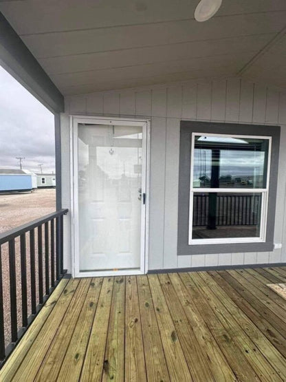 Mobile Home 2 bedrooms 2 bath, 1700sqft