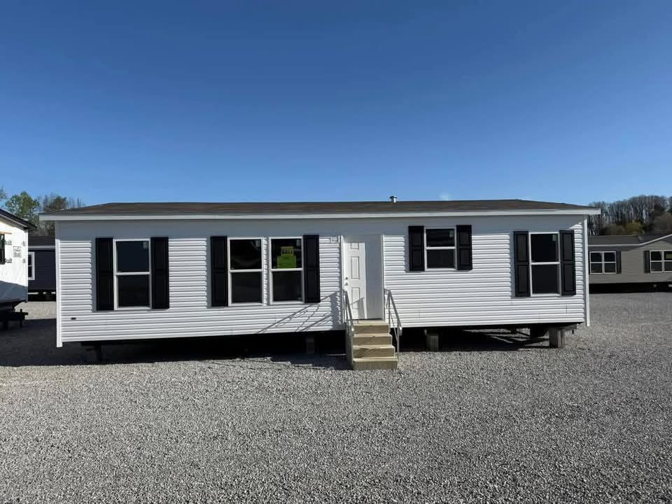 Mobile Home The Hartford 3 Bed 2 Bath. Size 28×44(40)sqft