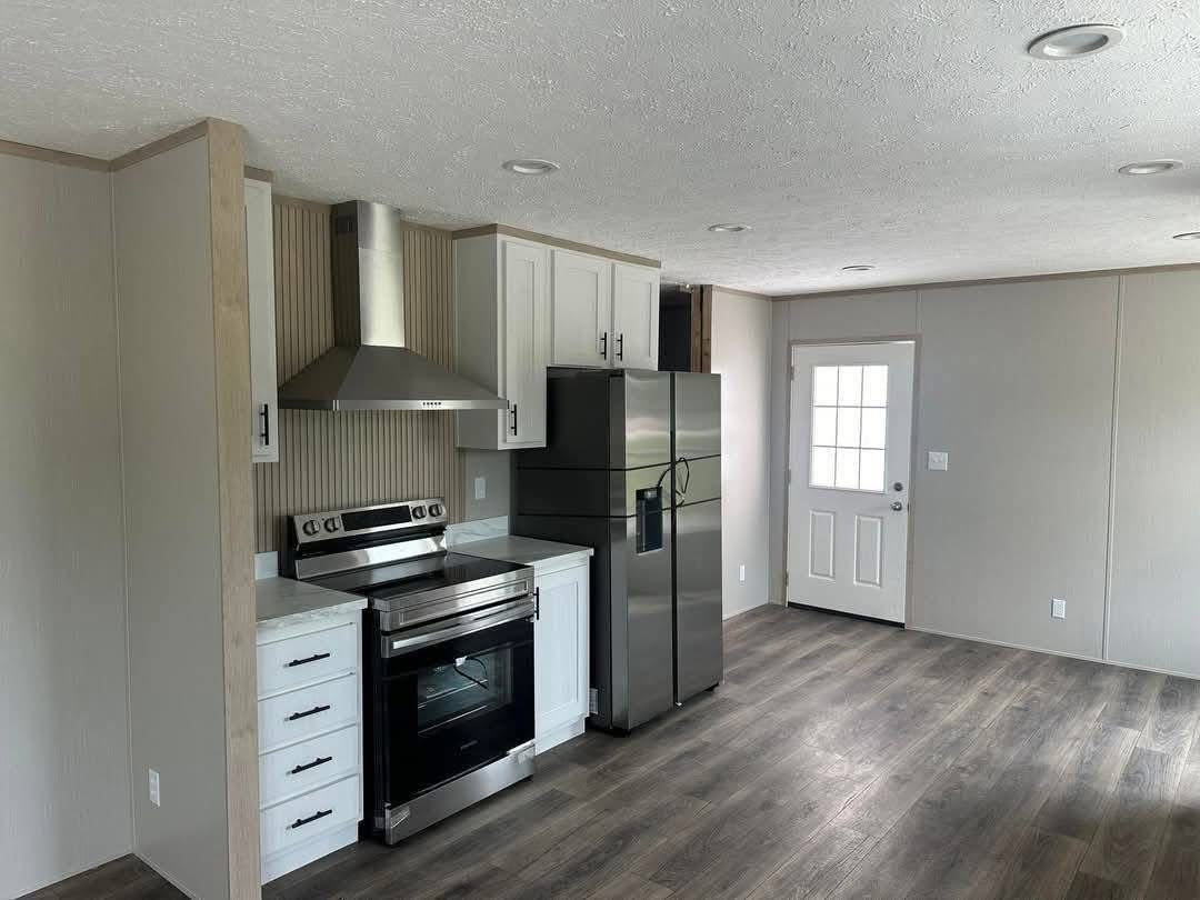 Mobile Home The Hartford 3 Bed 2 Bath. Size 28×44(40)sqft