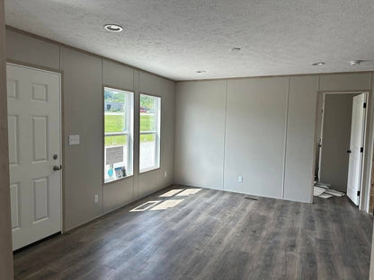 Mobile Home The Hartford 3 Bed 2 Bath. Size 28×44(40)sqft