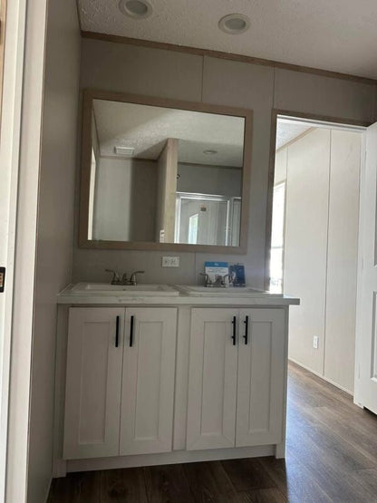 Mobile Home The Hartford 3 Bed 2 Bath. Size 28×44(40)sqft