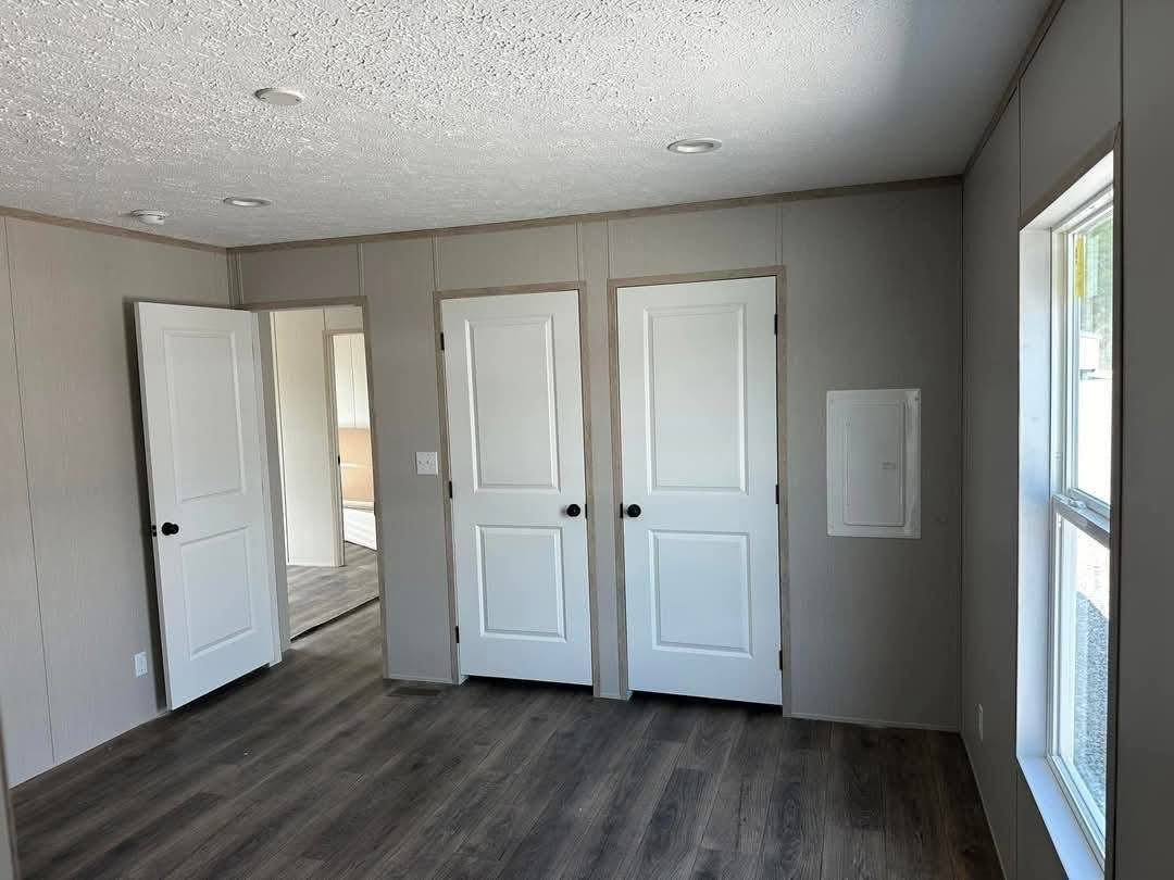 Mobile Home The Hartford 3 Bed 2 Bath. Size 28×44(40)sqft