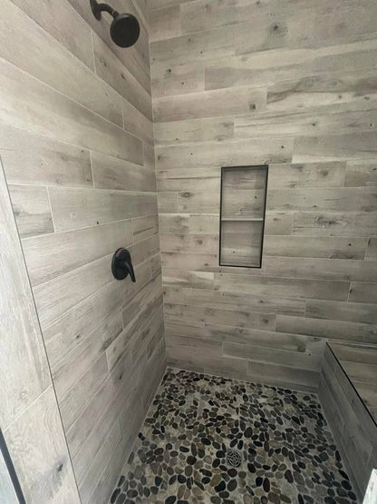 Mobile Home 3 bedrooms 2 baths, 2040sqft