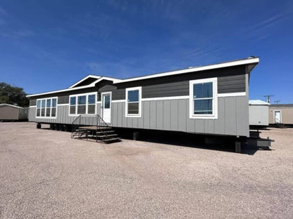 Mobile Home The Oak Creek m2 2040sqft 3 or 4 bedroom 2 bath