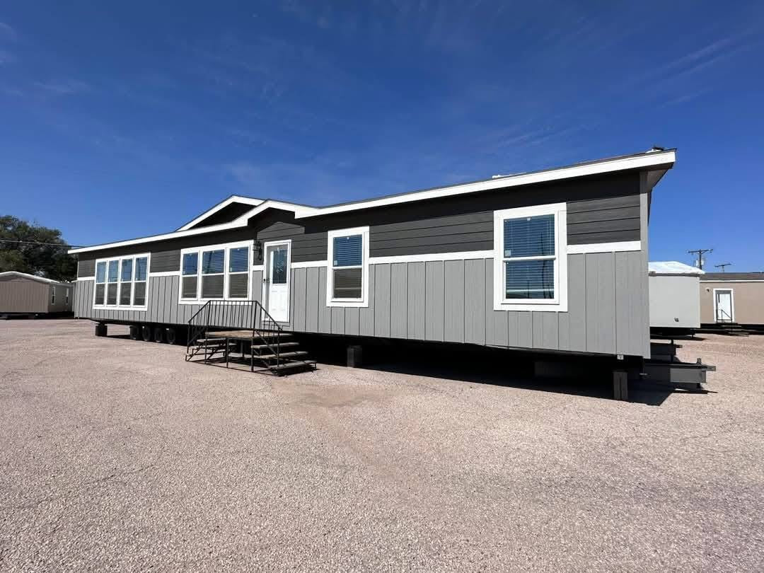 Mobile Home The Oak Creek m2 2040sqft 3 or 4 bedroom 2 bath