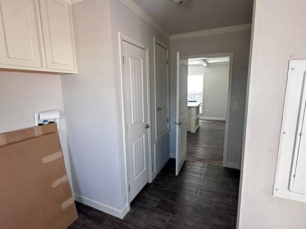 Mobile Home The Oak Creek m2 2040sqft 3 or 4 bedroom 2 bath