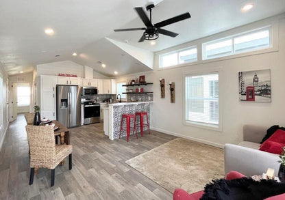 Mobile Home, 1 bedroom 1 Bath, 800sqft