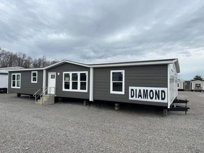 Mobile Home The Diamond 3 Bedroom | 2 Bath | 32 x 64™ (60)