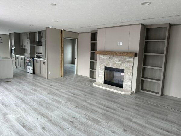 Mobile Home The Diamond 3 Bedroom | 2 Bath | 32 x 64™ (60)