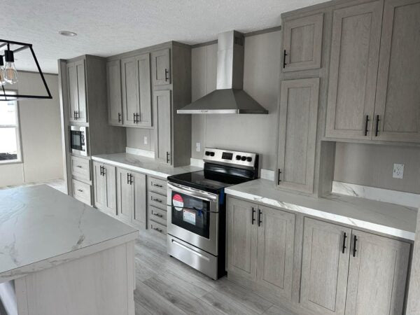 Mobile Home The Diamond 3 Bedroom | 2 Bath | 32 x 64™ (60)