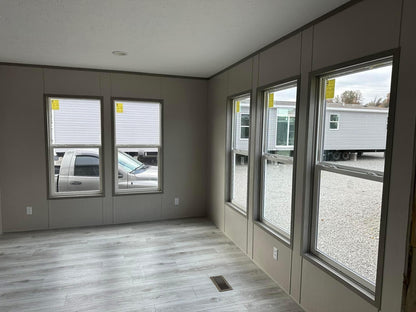 Mobile Home The Diamond 3 Bedroom | 2 Bath | 32 x 64™ (60)