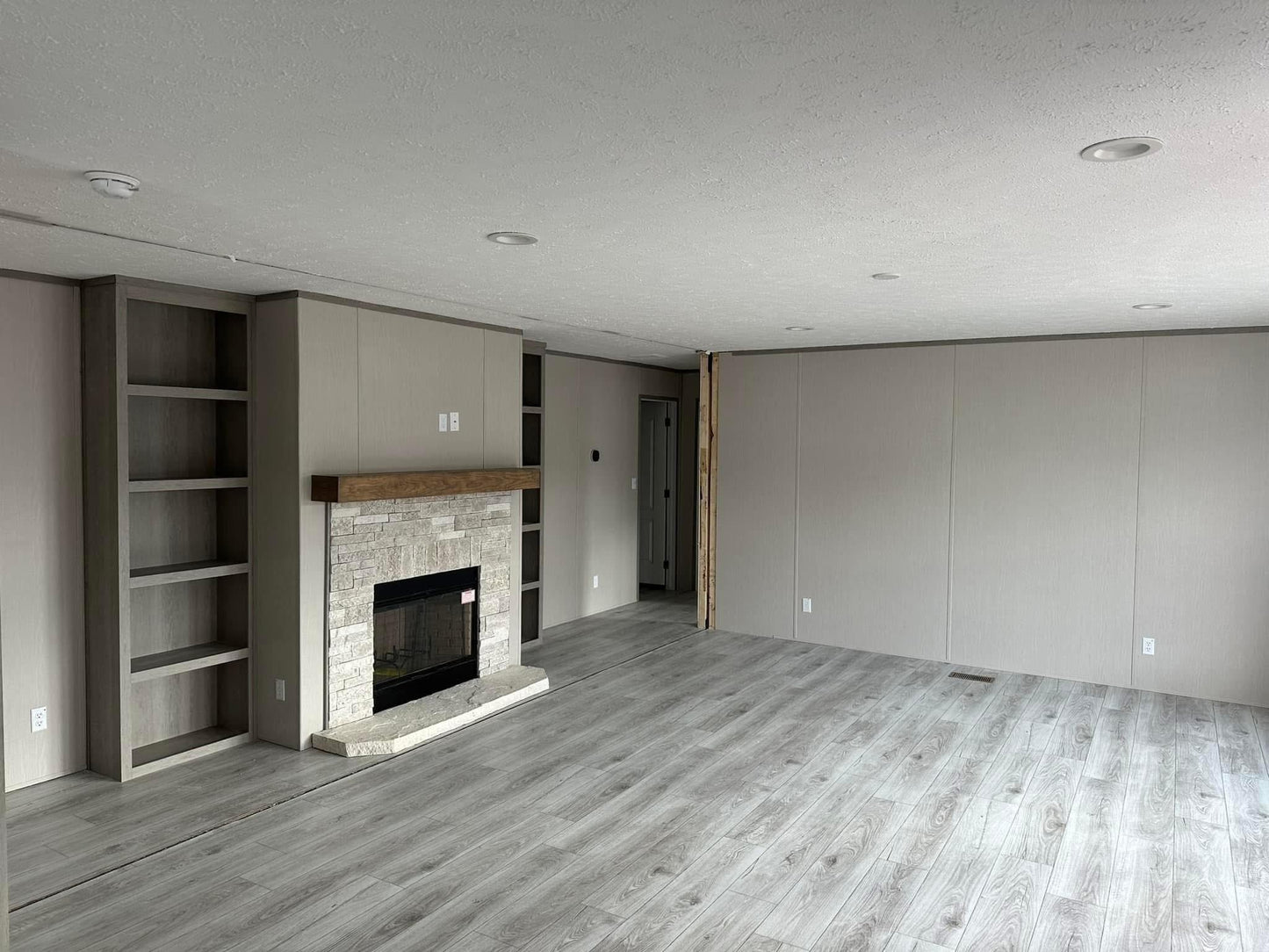 Mobile Home The Diamond 3 Bedroom | 2 Bath | 32 x 64™ (60)