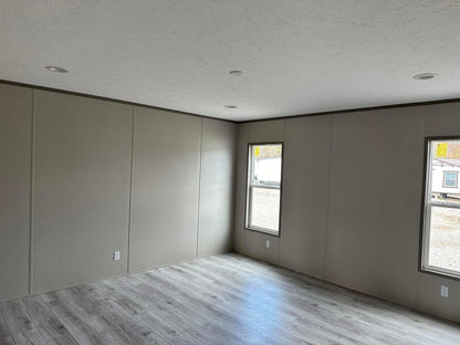 Mobile Home The Diamond 3 Bedroom | 2 Bath | 32 x 64™ (60)