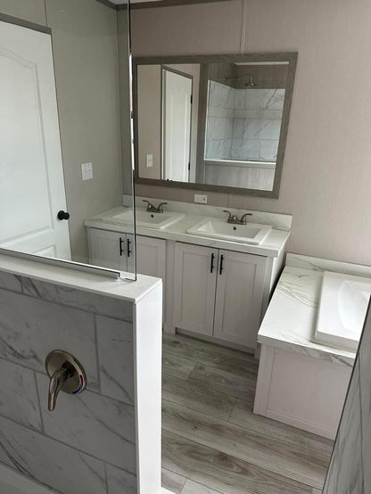 Mobile Home The Diamond 3 Bedroom | 2 Bath | 32 x 64™ (60)