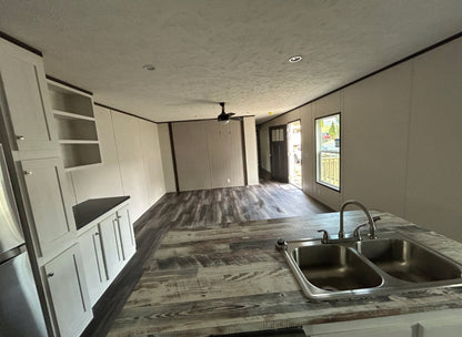 Mobile Home 3bedroom 2baths 1140sqft