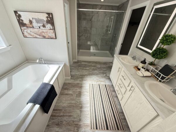 Mobile Home 4bedroom 2 Bath