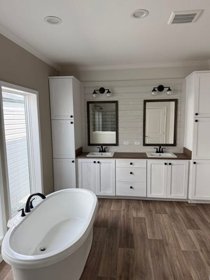 Mobile Home about 2240sqft 3bedroom 2 bath