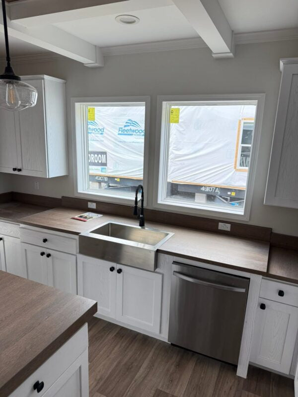 Mobile Home about 2240sqft 3bedroom 2 bath