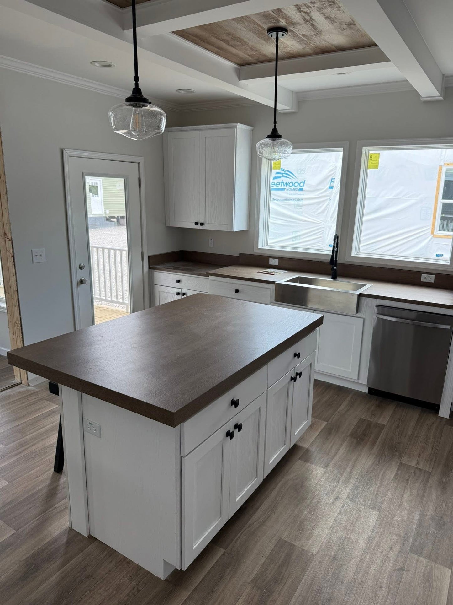 Mobile Home about 2240sqft 3bedroom 2 bath