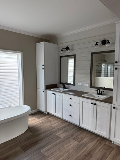 Mobile Home about 2240sqft 3bedroom 2 bath